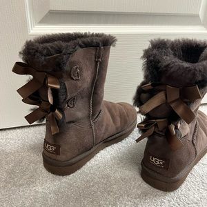 Bailey bow - chocolate